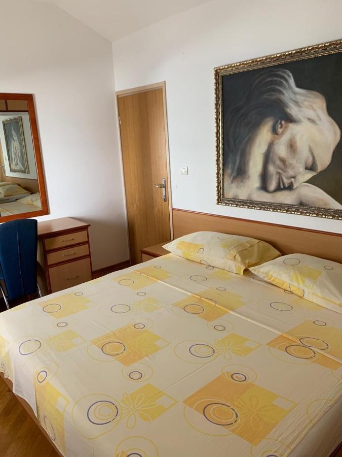Apartments Epicentar Centar Baška Voda Dış mekan fotoğraf
